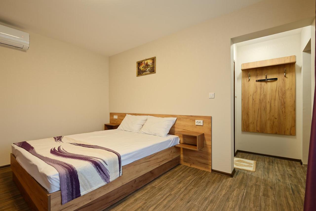 Комплекс Колонада Hotel Hisarya Eksteriør billede