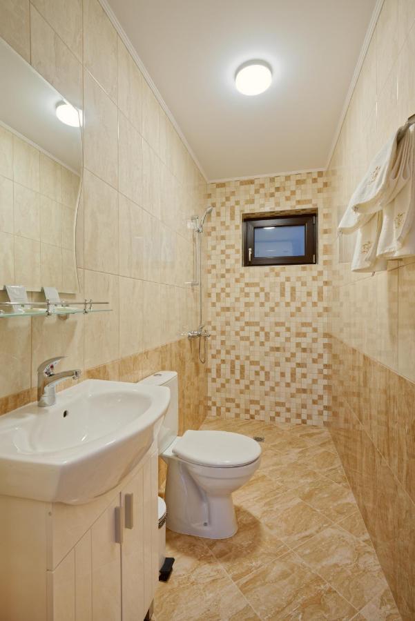 Комплекс Колонада Hotel Hisarya Eksteriør billede